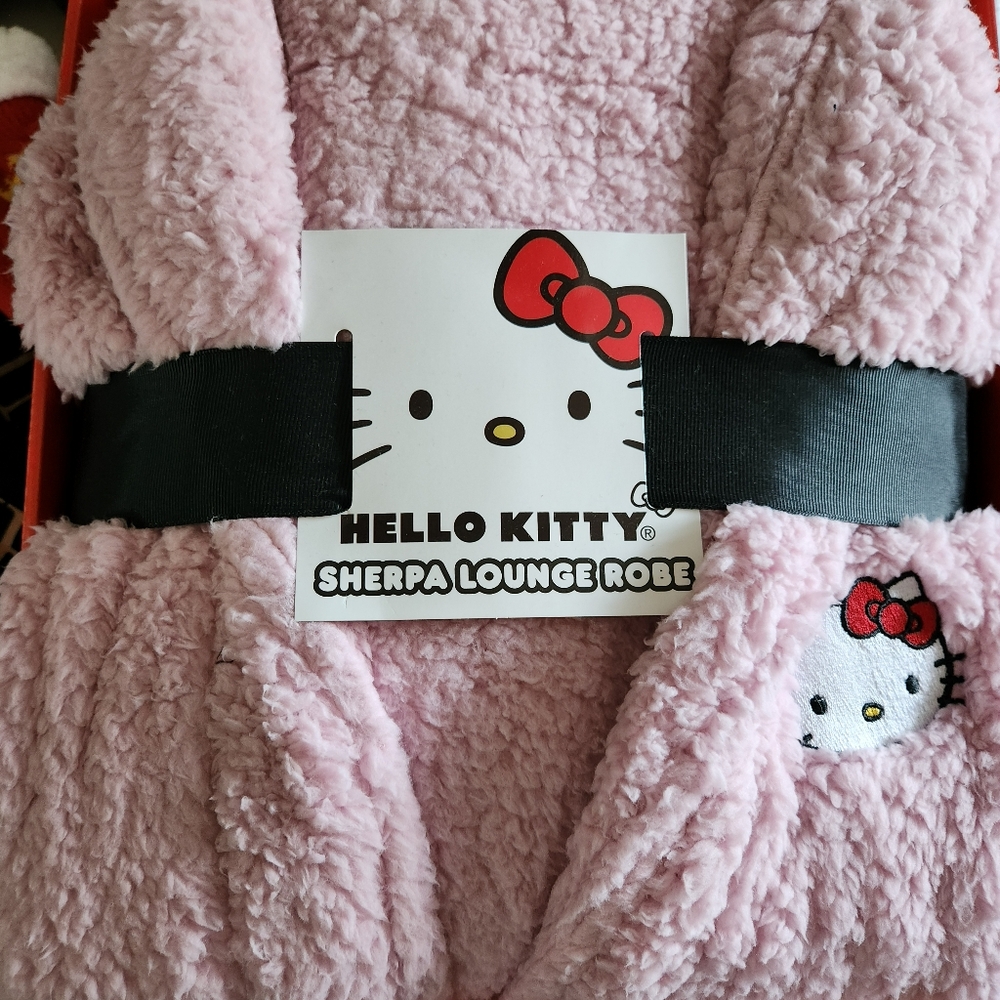 Hello Kitty Pink Fleece Lounge Robe